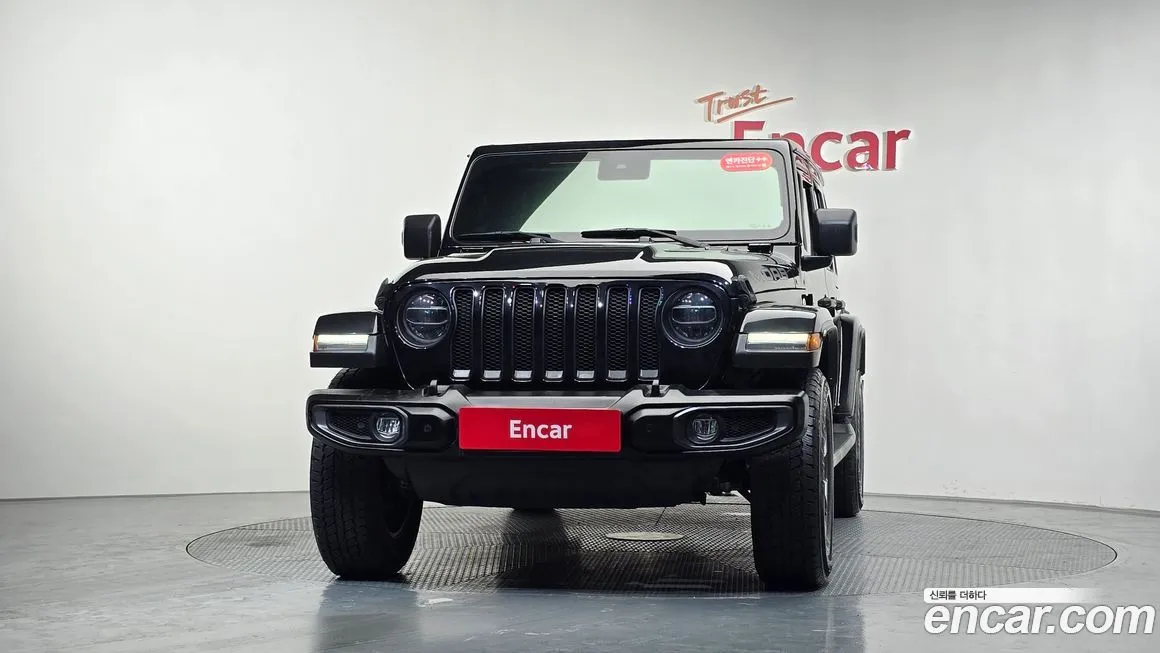 Jeep Wrangler — фото 7
