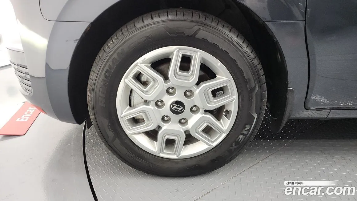 Hyundai Staria — фото 2