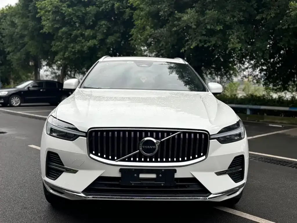 Volvo XC60 — фото 5
