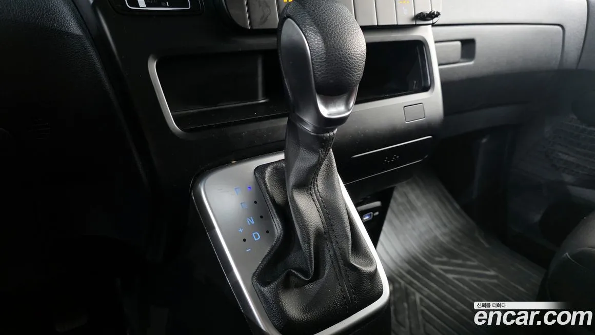 Hyundai Staria — фото 6