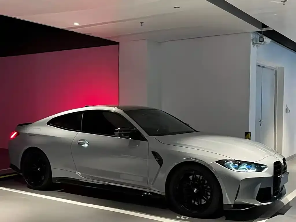 BMW M4 — фото 1