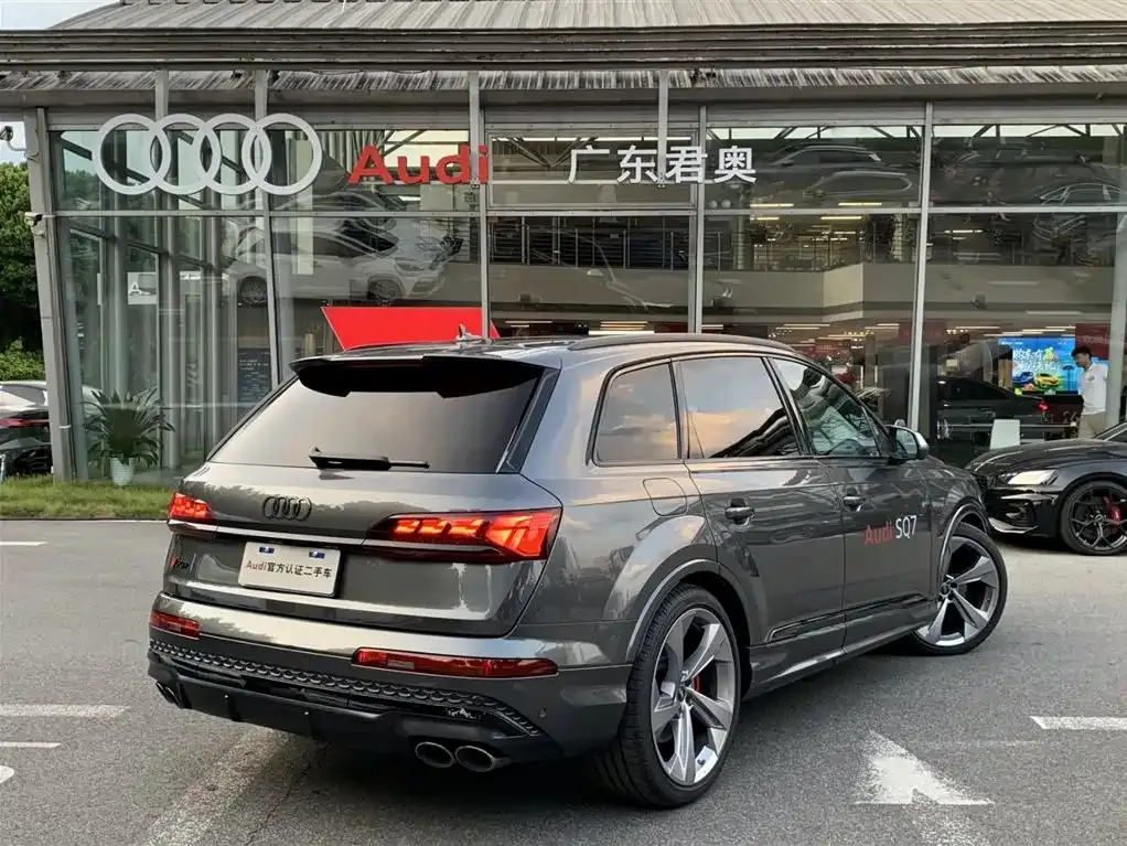 Audi SQ7 — фото 6