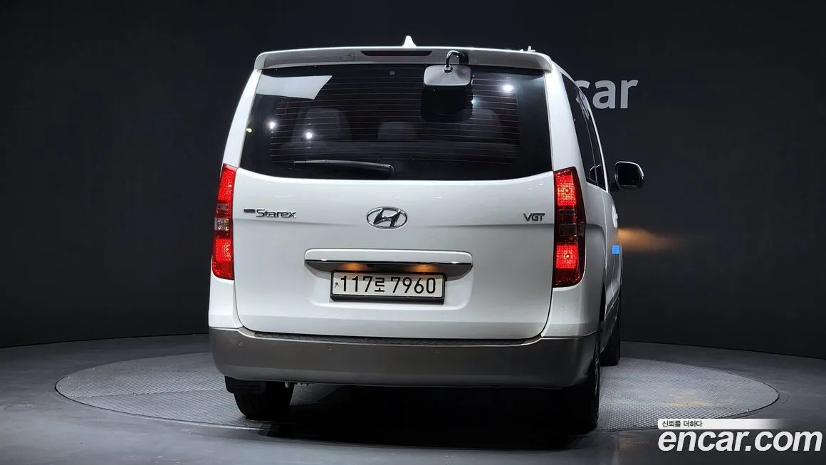 Hyundai Starex — фото 5