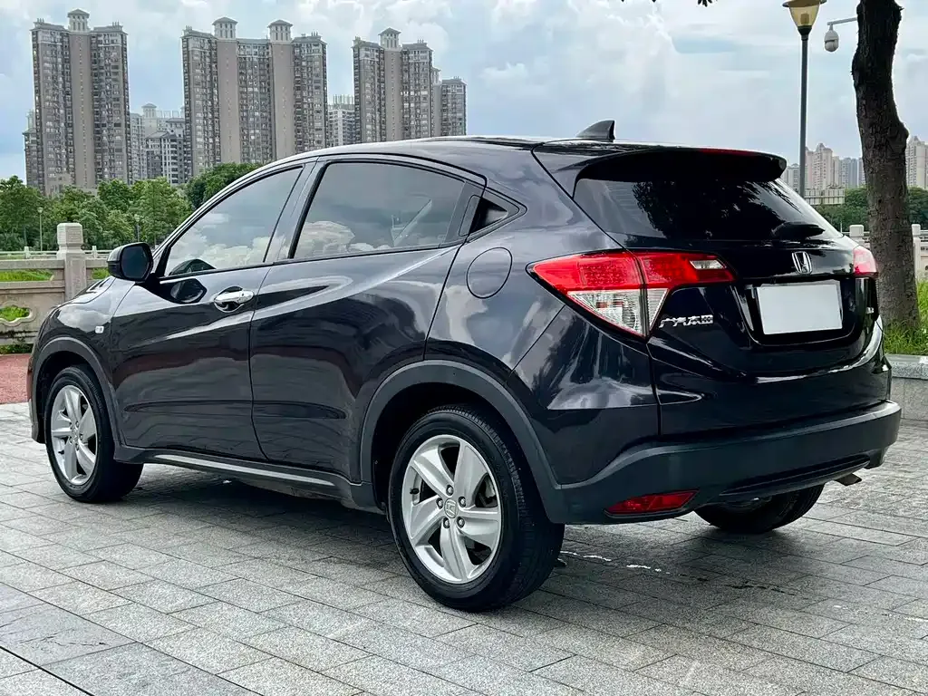 Honda Vezel — фото 9