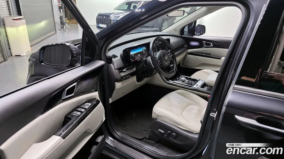 Kia Carnival — фото 2