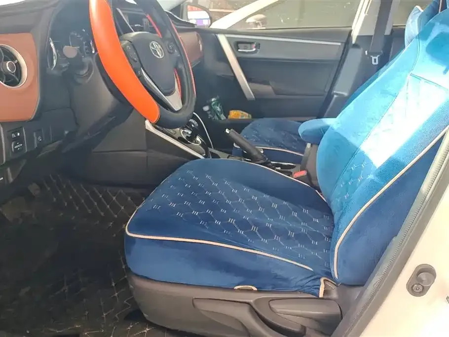 Toyota Corolla Hybrid — фото 3