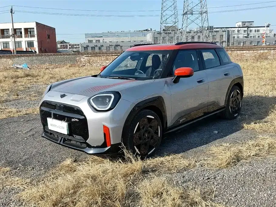 MINI Aceman JCW Electric — фото 1