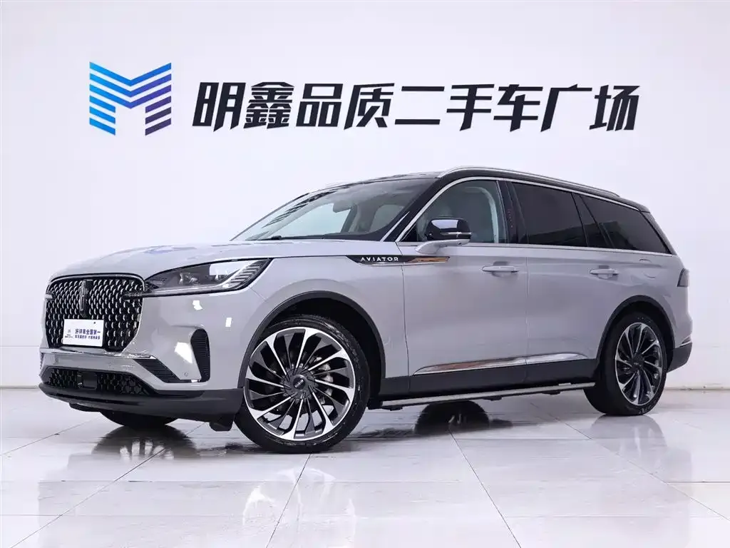 Lincoln Aviator — фото 10