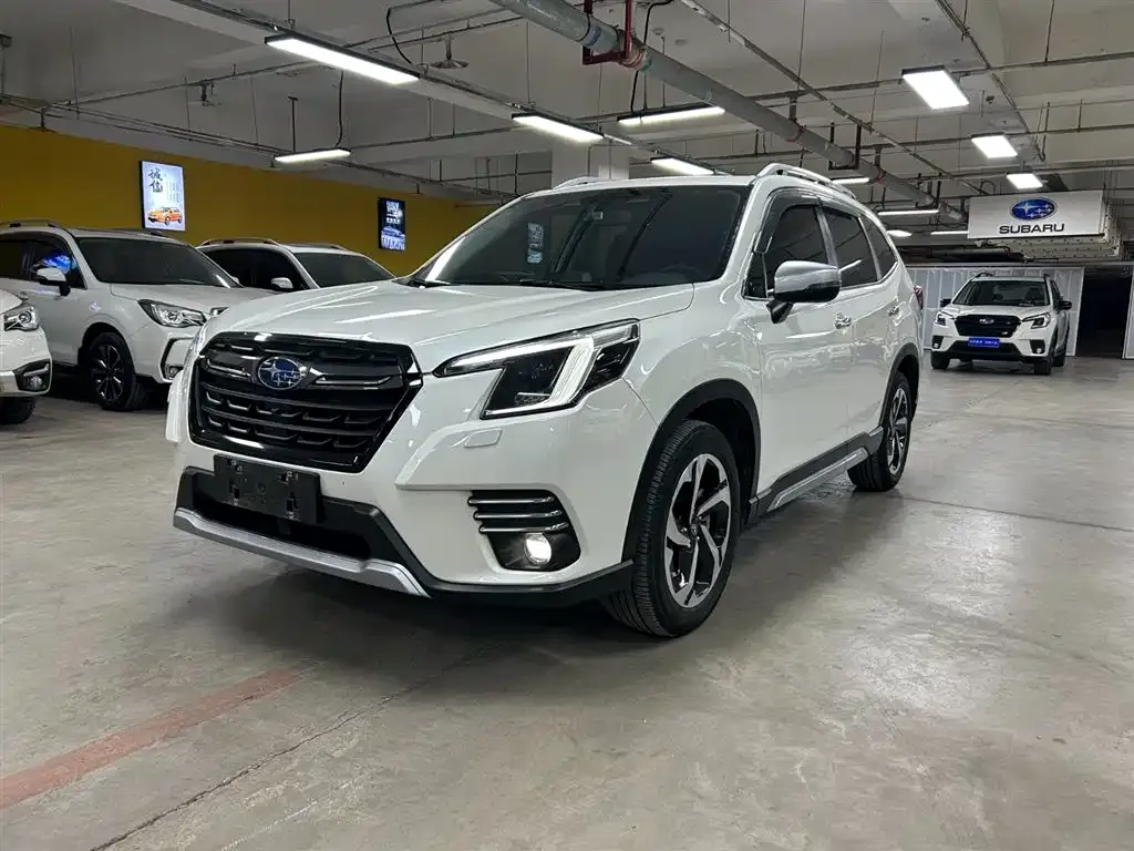 Subaru Forester — фото 1