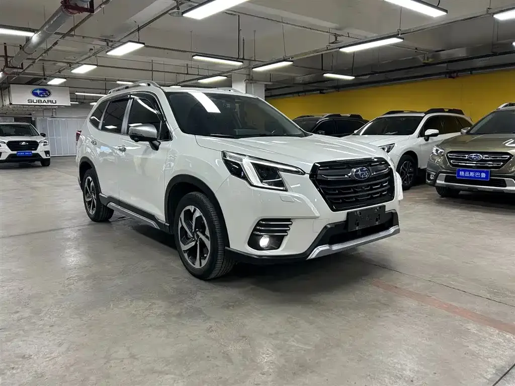 Subaru Forester — фото 2