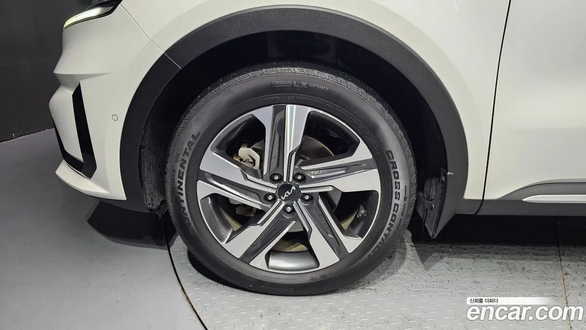 Kia Sorento — фото 5