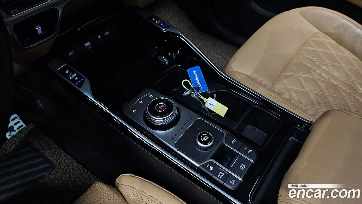 Kia Sorento — фото 6