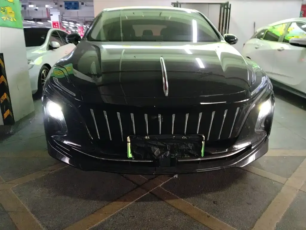 Hongqi E-QM5 — фото 3