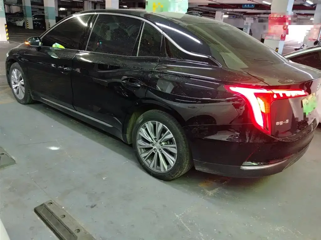 Hongqi E-QM5 — фото 2