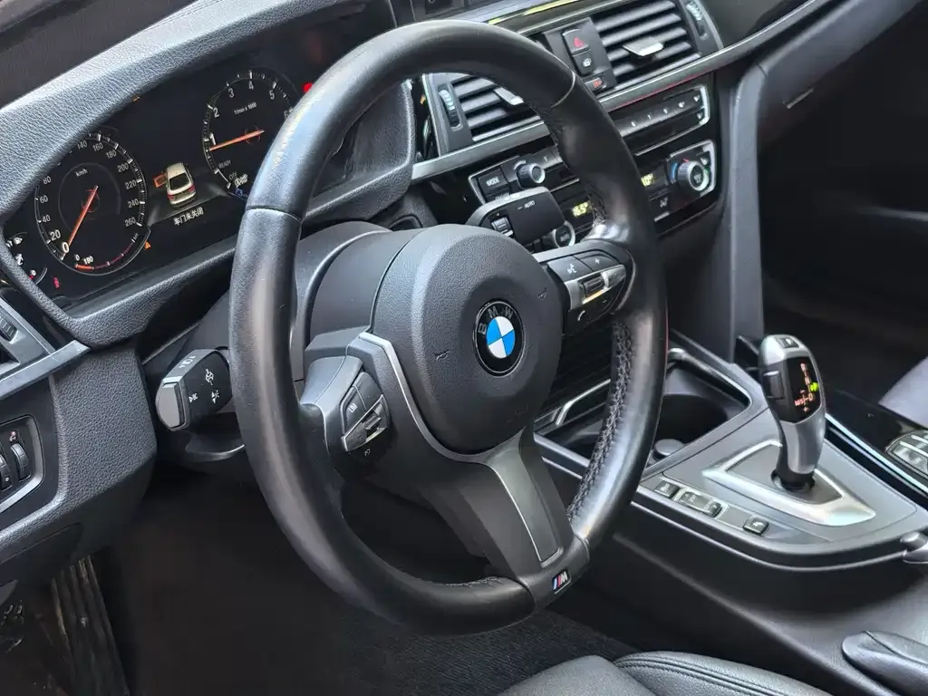 BMW 3 Series GT — фото 8