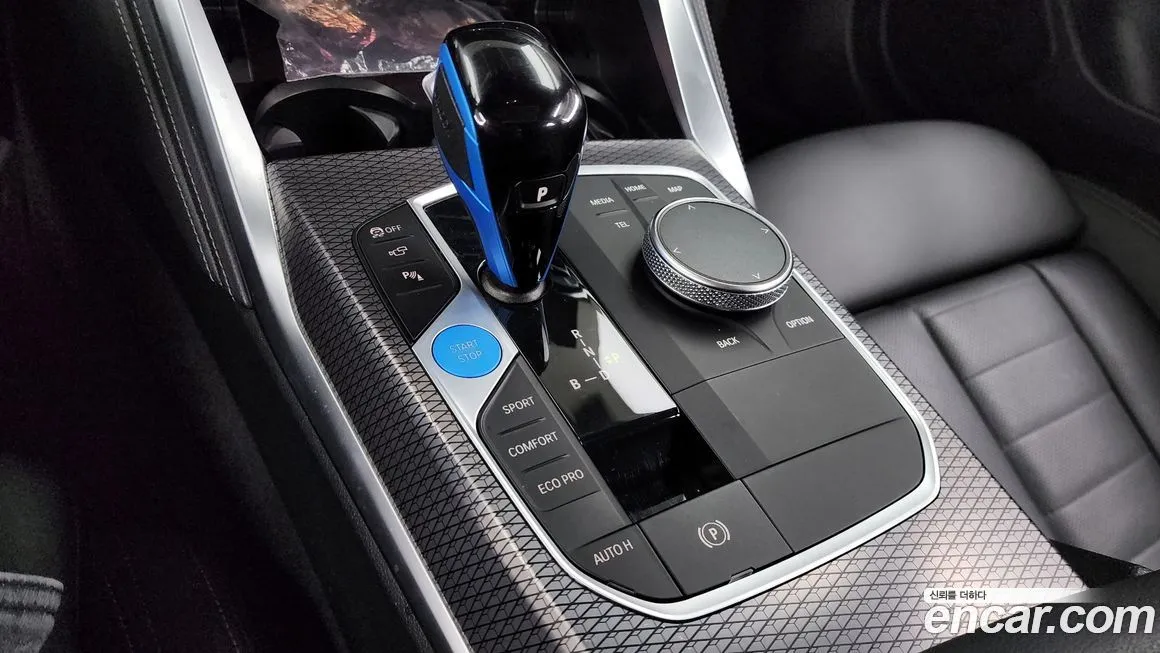 BMW i4 — фото 10