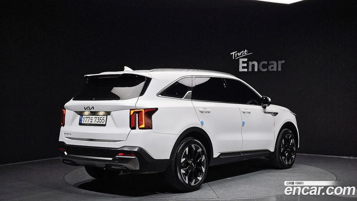 Kia Sorento — фото 4