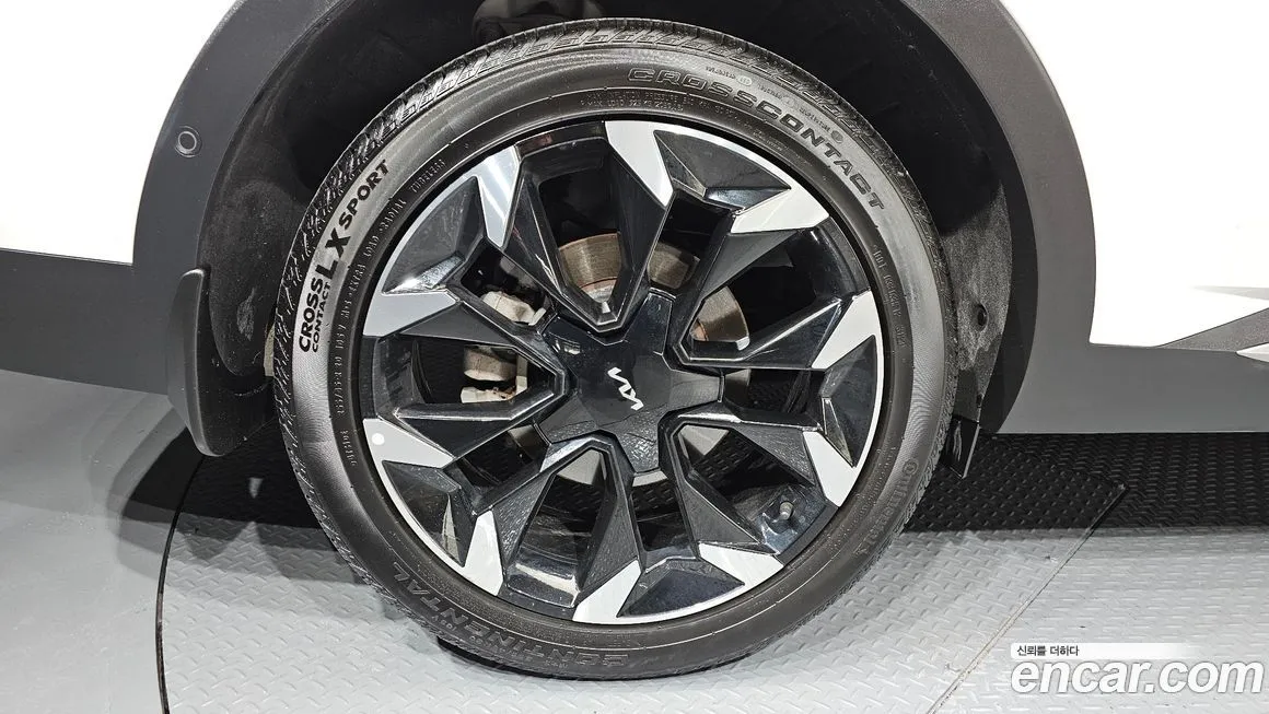 Kia Sorento — фото 8