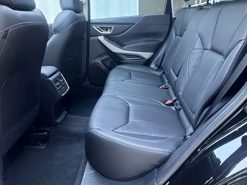 Subaru Forester — фото 2