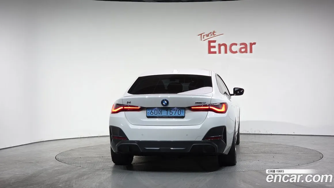 BMW i4 — фото 3