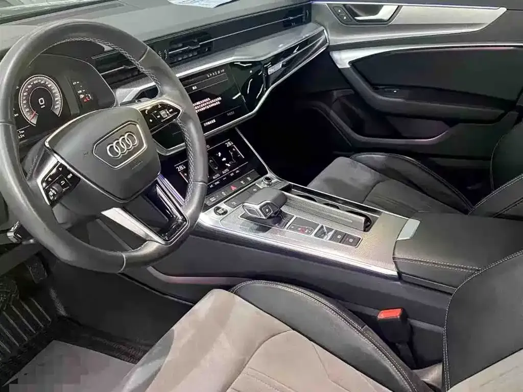 Audi A6L — фото 6