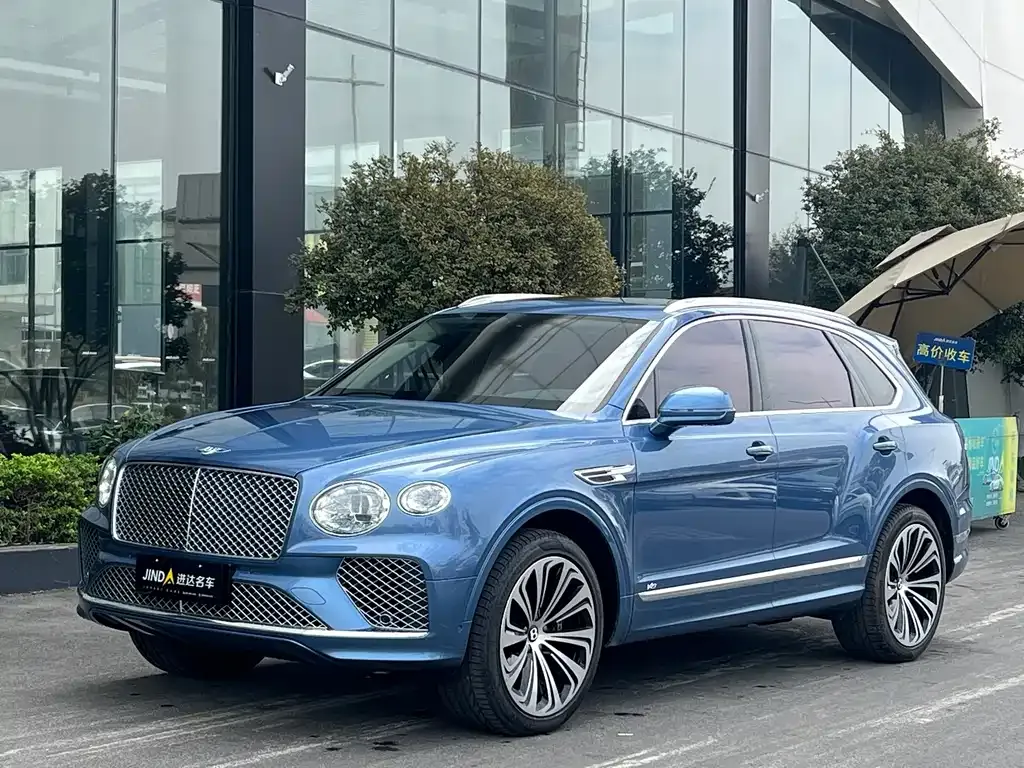 Bentley Bentayga — фото 1