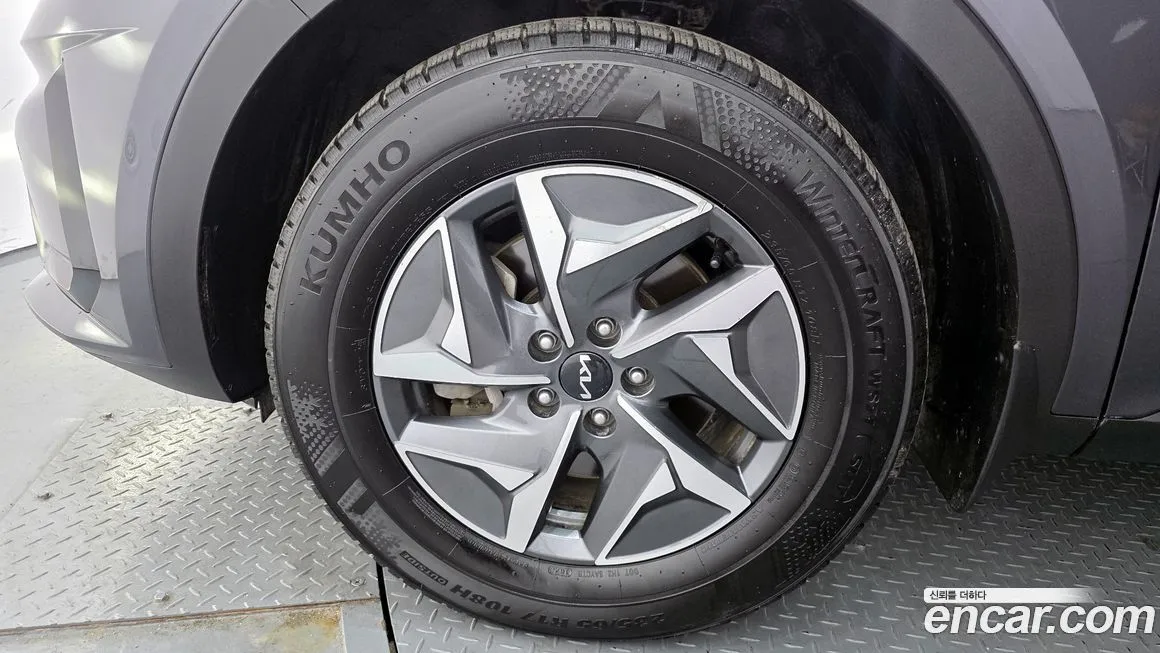Kia Sorento — фото 10