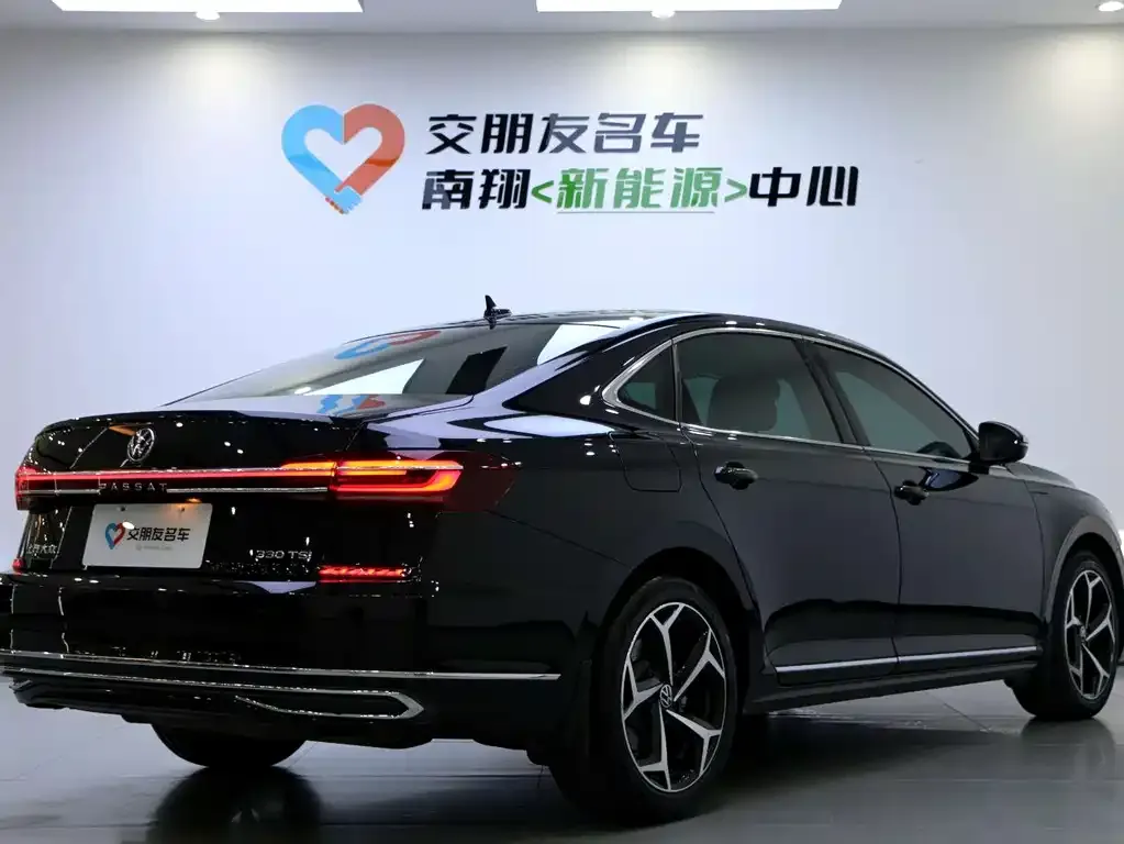 Volkswagen Passat — фото 4