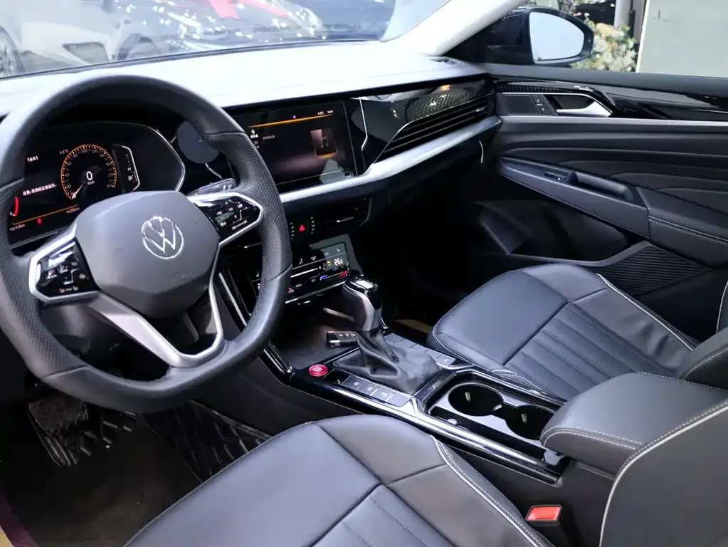 Volkswagen Passat — фото 8