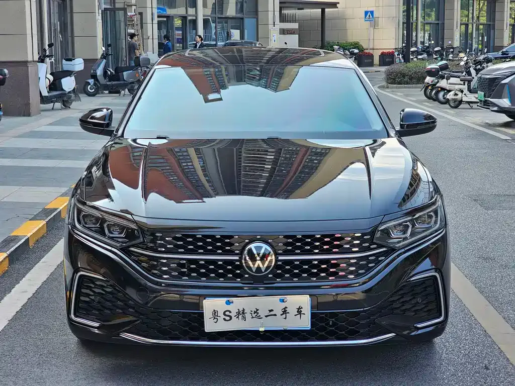 Volkswagen Passat — фото 9