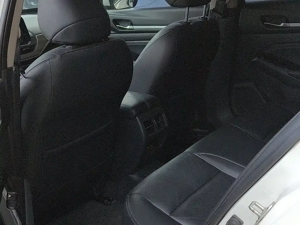 Nissan Teana — фото 4