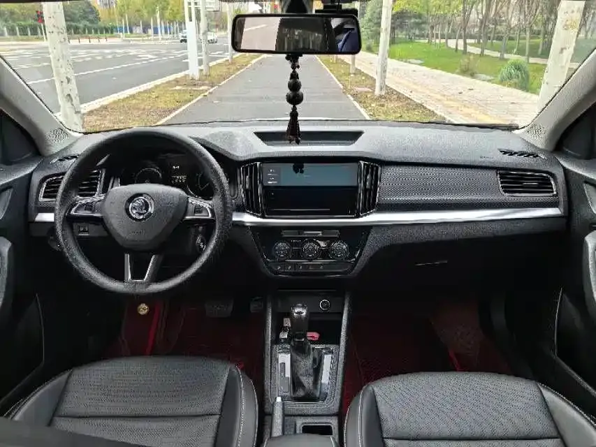 Skoda Kamiq — фото 10