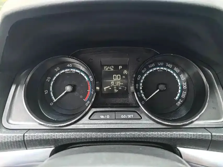 Skoda Kamiq — фото 2