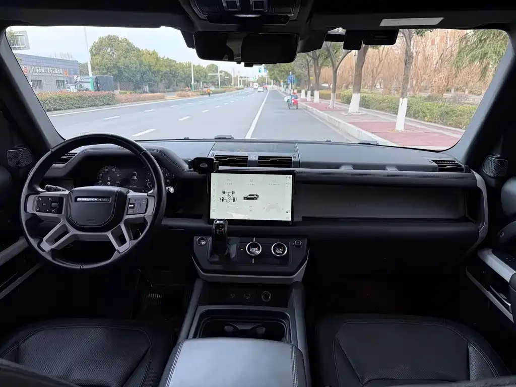 Land Rover Defender — фото 2