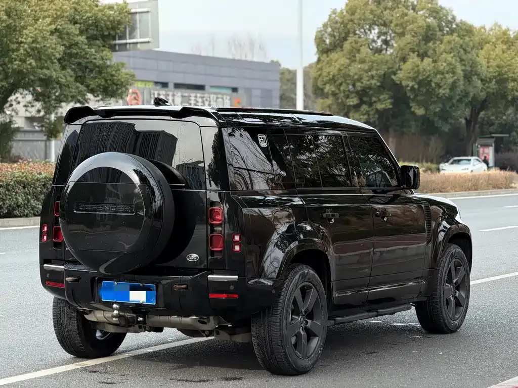Land Rover Defender — фото 9