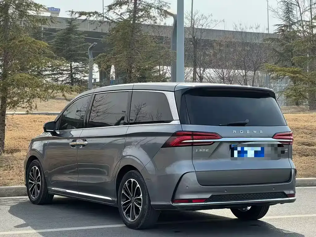 Roewe iMAX8 — фото 10