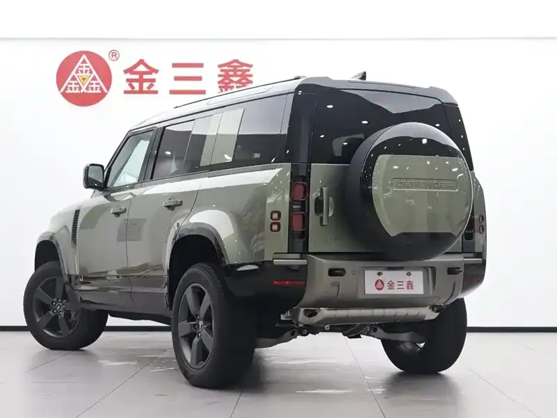 Land Rover Defender — фото 2