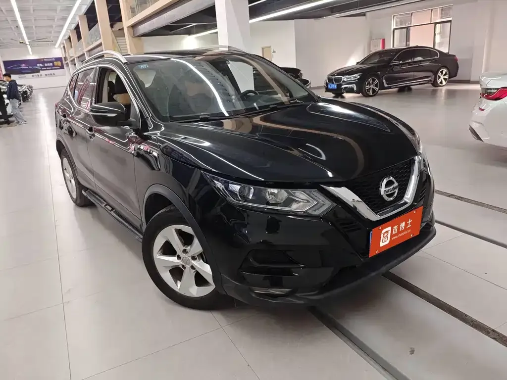 Nissan Qashqai — фото 6