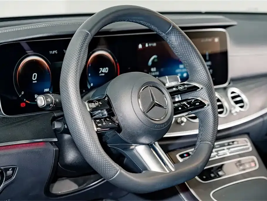 Mercedes-Benz E-Class (Import) — фото 6