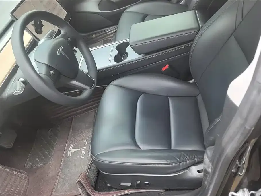 Tesla Model 3 — фото 3