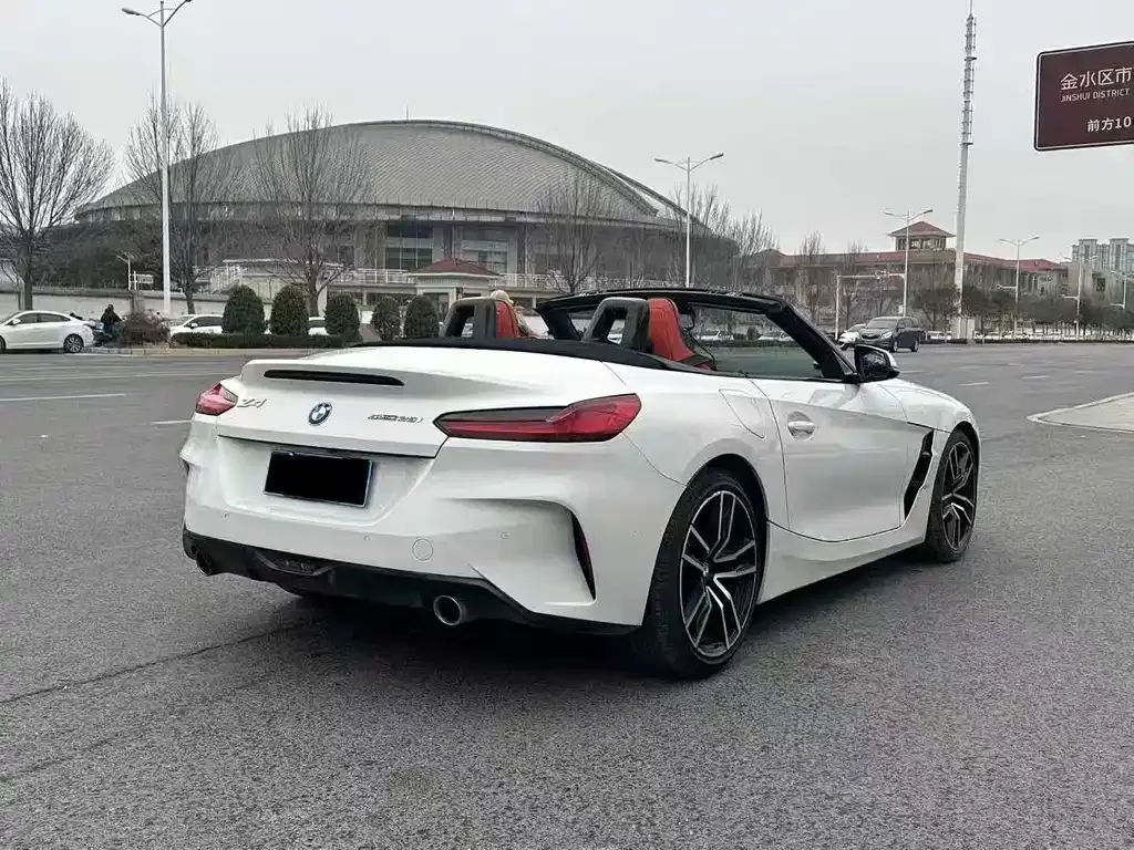 BMW Z4 — фото 10