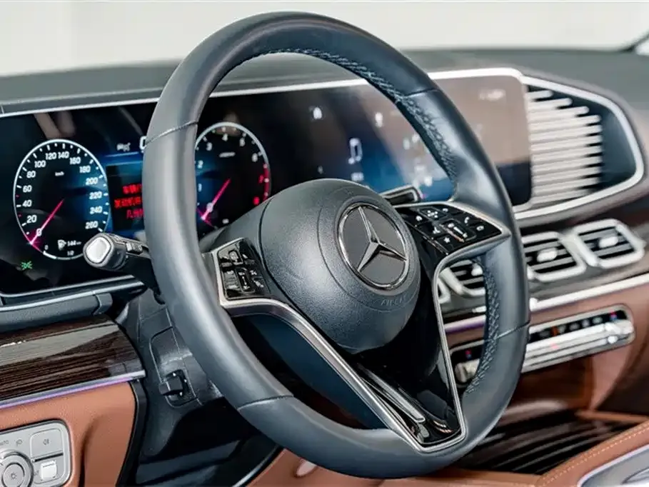 Mercedes-Benz GLE — фото 10