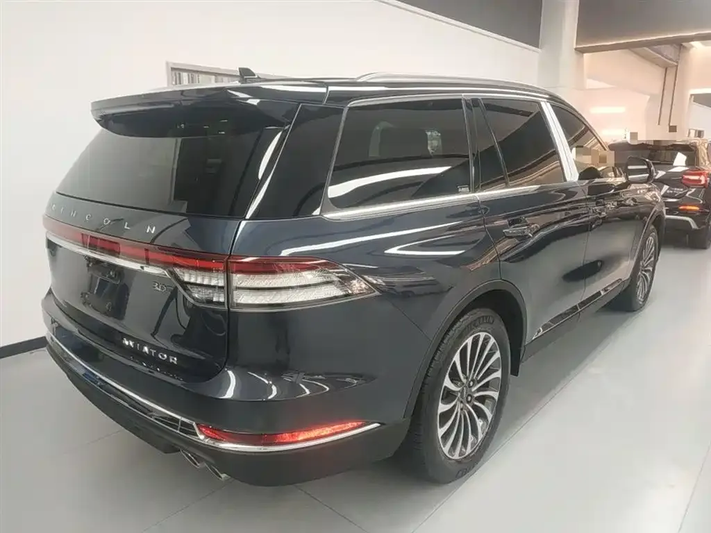 Lincoln Aviator — фото 4