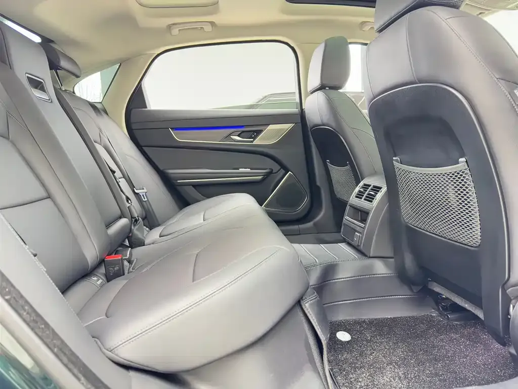 Jaguar XFL — фото 8