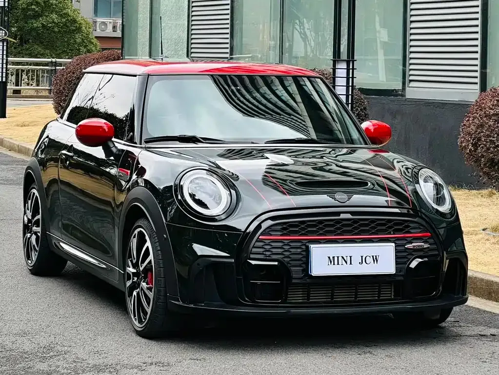 MINI JCW (John Cooper Works) — фото 10