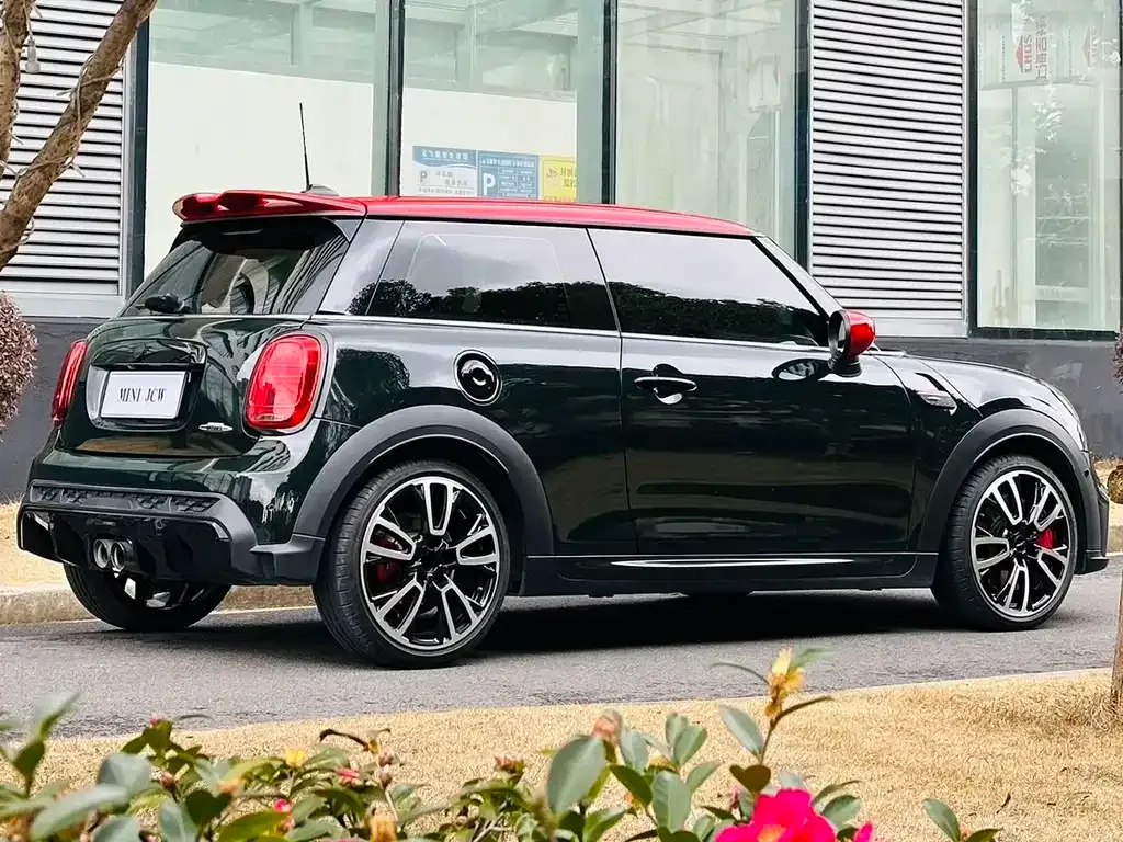 MINI JCW (John Cooper Works) — фото 2