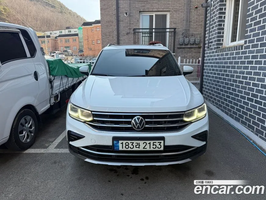 Volkswagen Tiguan — фото 1