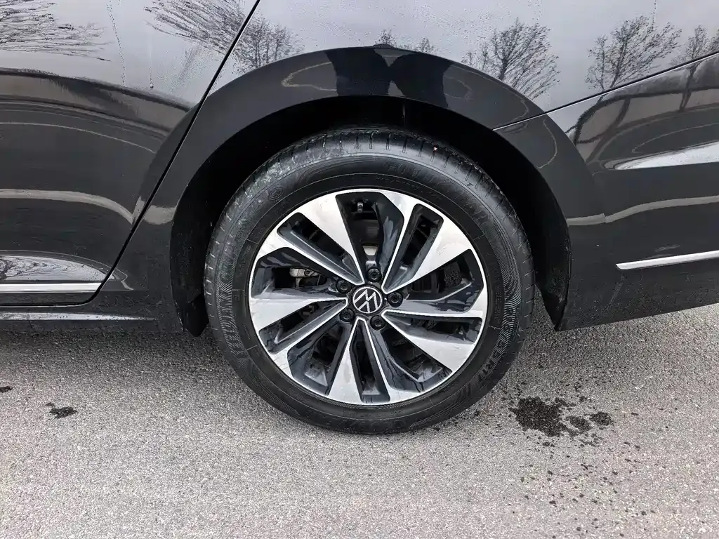 Volkswagen Passat — фото 4