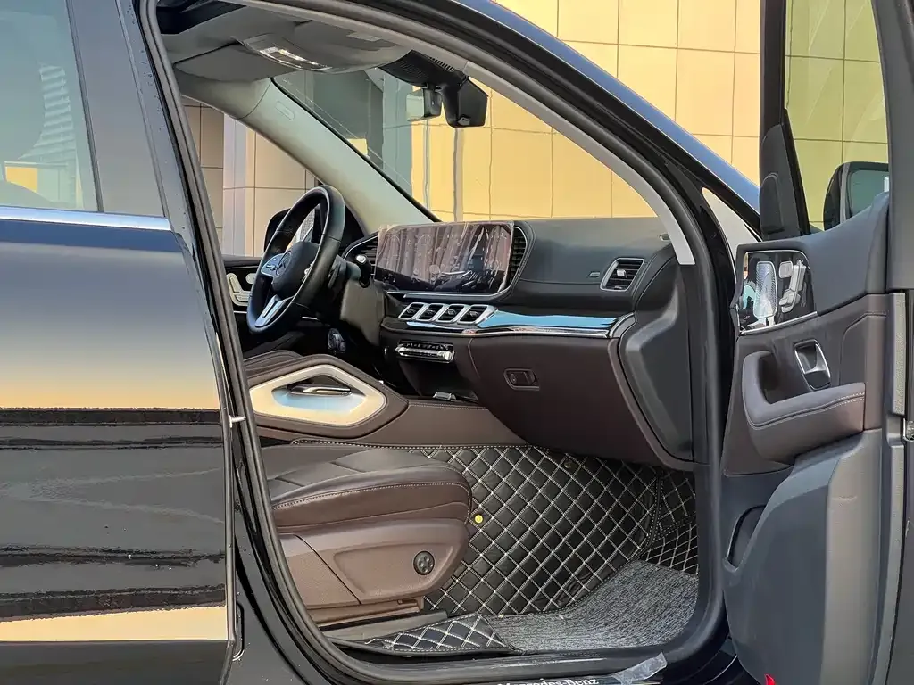 Mercedes-Benz GLE — фото 9