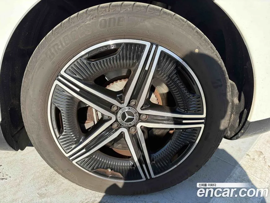 Mercedes-Benz EQE — фото 7